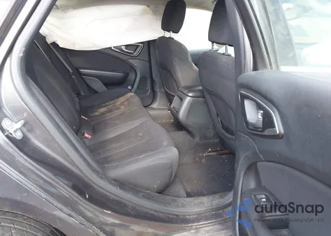 2015 Chrysler 200 Limited из США, поврежденный, VIN 1C3CCCABXFN624698